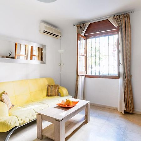 Holi-Rent Procurador Apartman Sevilla Kültér fotó