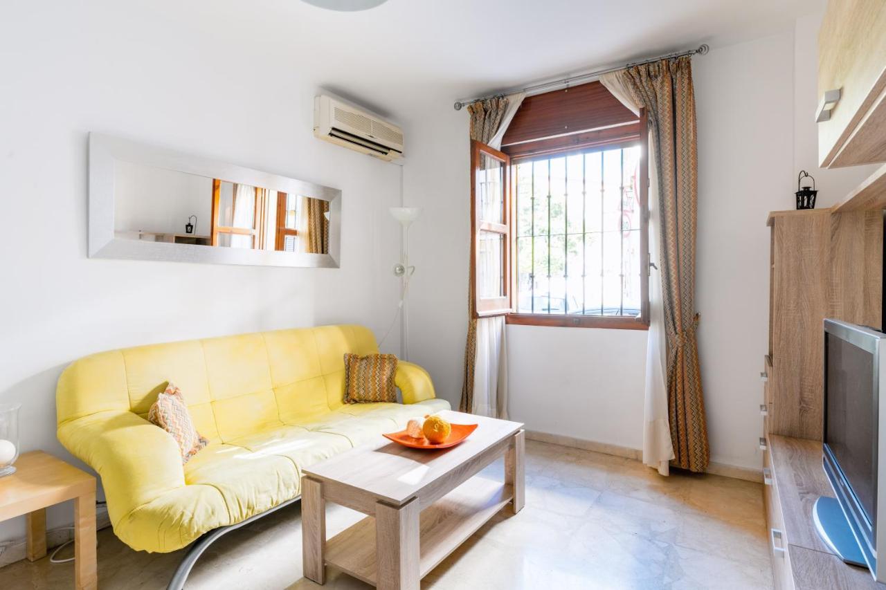 Holi-Rent Procurador Apartman Sevilla Kültér fotó
