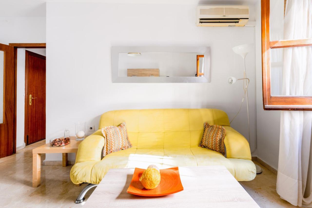 Holi-Rent Procurador Apartman Sevilla Kültér fotó
