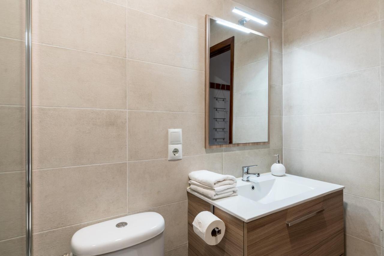 Holi-Rent Procurador Apartman Sevilla Kültér fotó