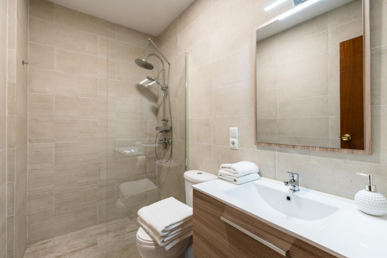 Holi-Rent Procurador Apartman Sevilla Kültér fotó